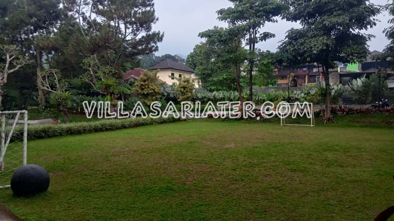 Villa Ciater Agnimaya ada lapangan besar