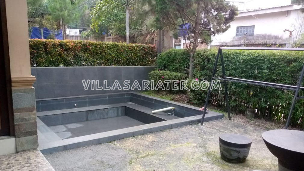 villa ciater untuk 10 orang ada kolam rendam